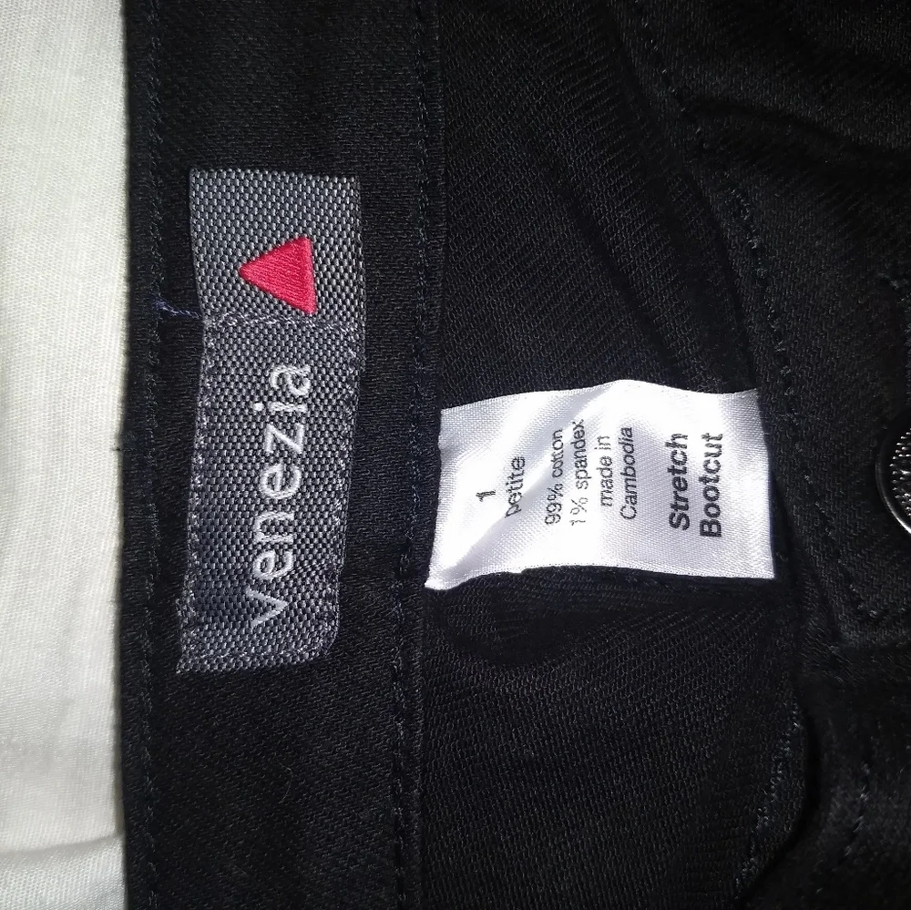 Black Venezia (from Lane Bryant) black boot cut jeans 32x29 NWOT - Picture 2 of 4